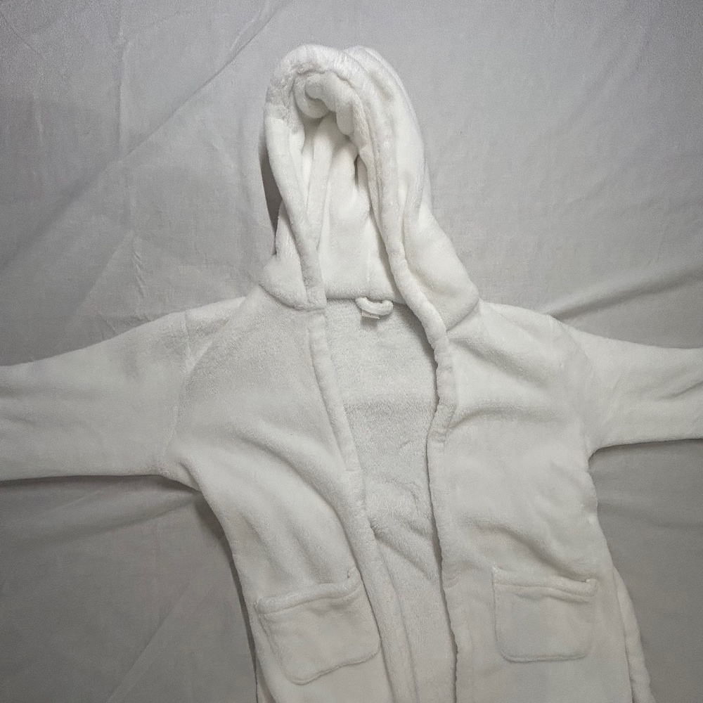 Gap Kids White Plush Hooded Bathrobe – Size 8, Cozy Fleece Sleepwear